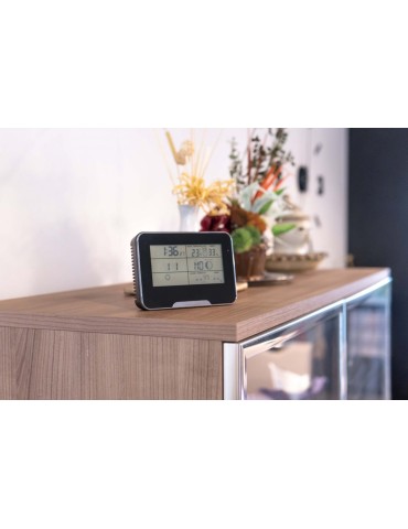 Weather station with hidden Wi-Fi camera: Secutek SAH-WS01